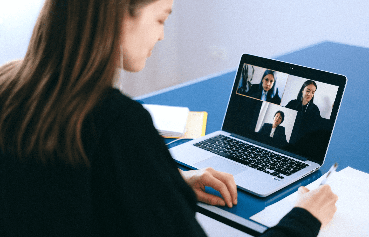 The Dos and Don'ts of Video and Phone Interviews