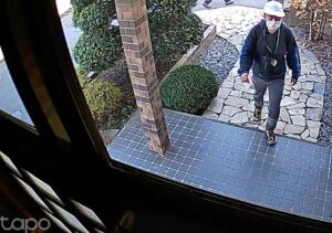 Clear footage of anyone at the entrance door with Tapo camera.